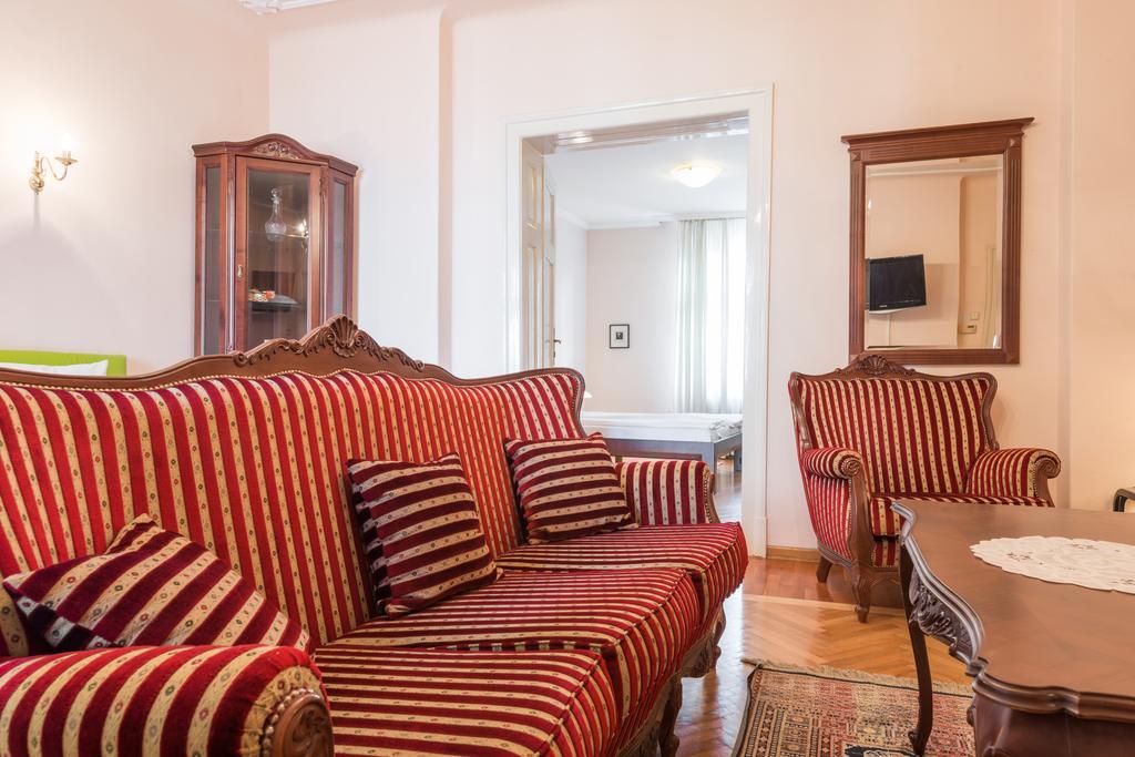 Central Belgrade Apartments 1 Belgrado Quarto foto