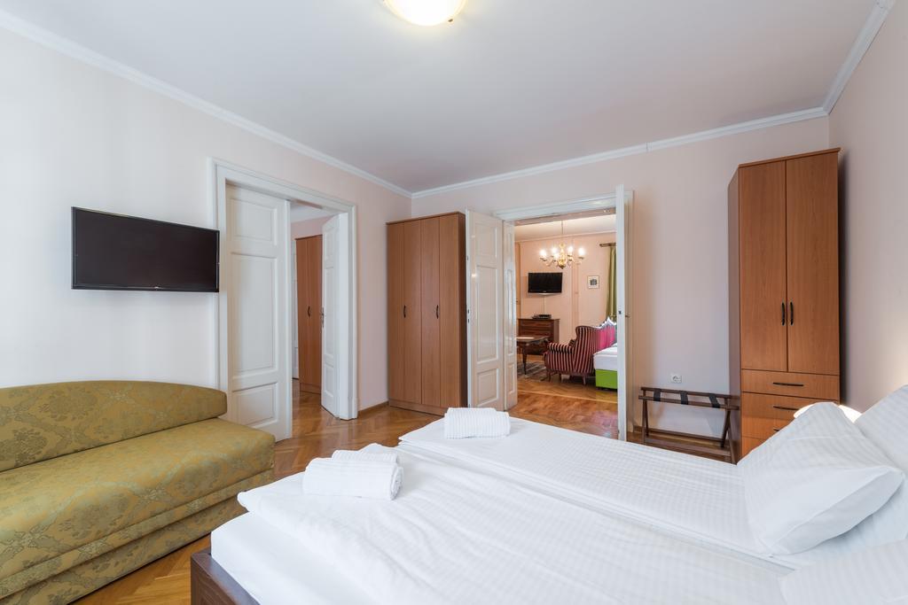 Central Belgrade Apartments 1 Belgrado Quarto foto