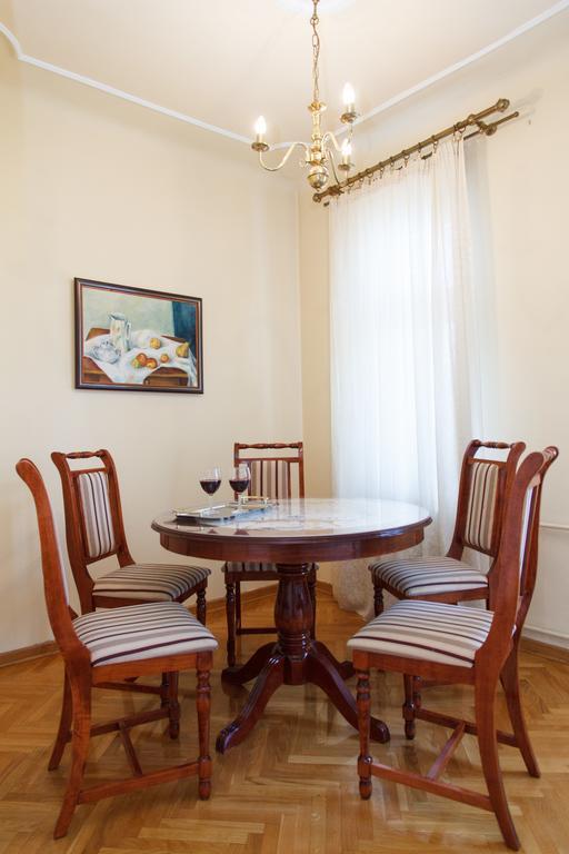 Central Belgrade Apartments 1 Belgrado Quarto foto