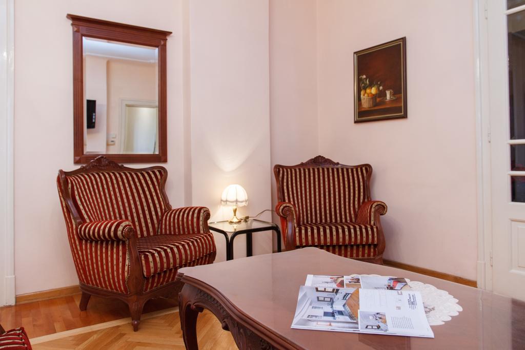 Central Belgrade Apartments 1 Belgrado Quarto foto