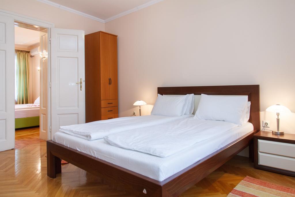 Central Belgrade Apartments 1 Belgrado Quarto foto
